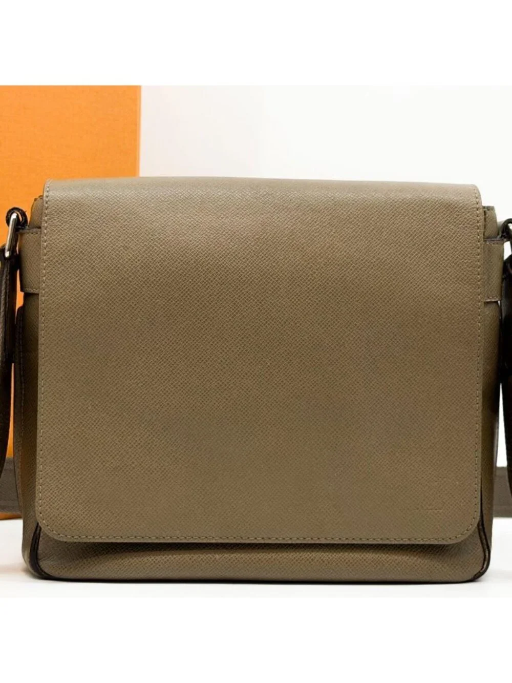 Louis Vuitton this authentic